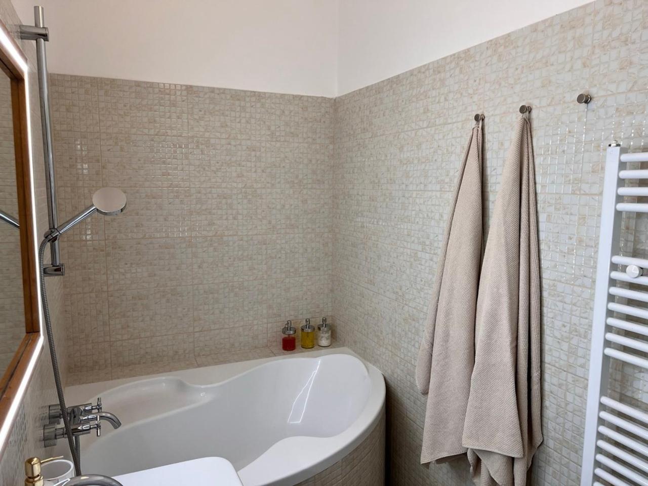 Stylish Flat In City Centre 브라티슬라바 외부 사진
